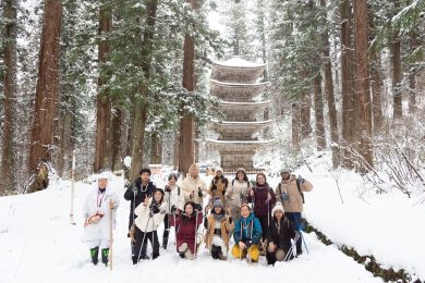 羽黒山での雪中ハイキング体験 #バスツアー2